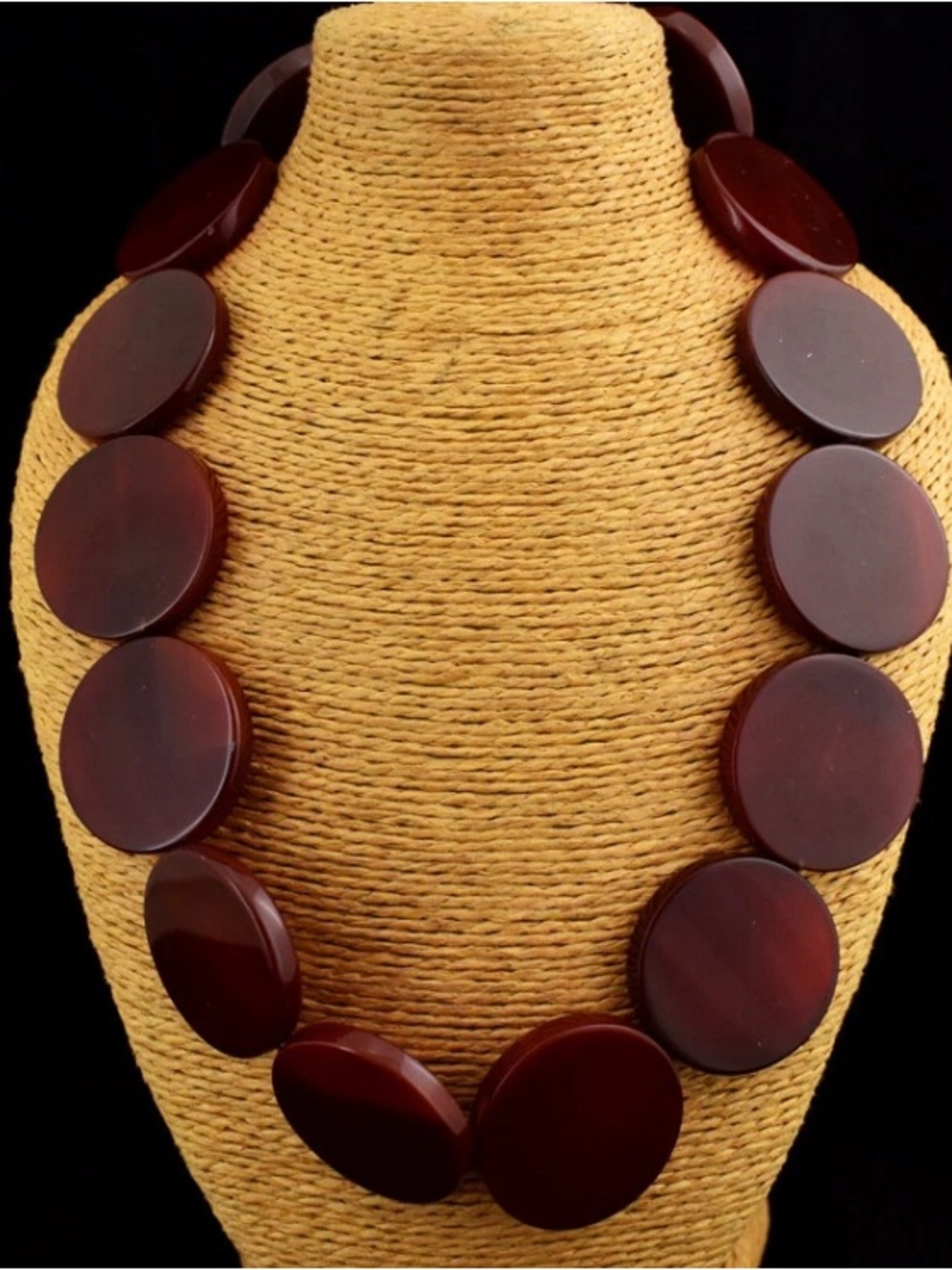 Stunning, natural onyx bead necklace